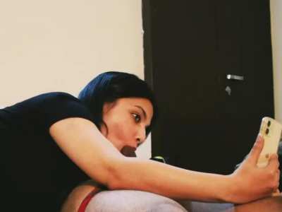 Showing the boyfriend on videocall
