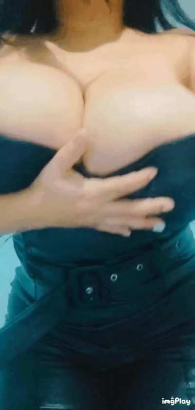 Do you feel ready to serve?.kik rabittists, Telegram @dannie_d23 available for femdom session, sissy train, SPH, customs and more.