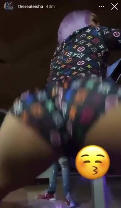 😫😫