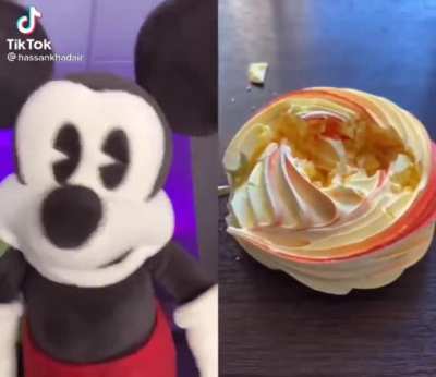 Look at the cupcake