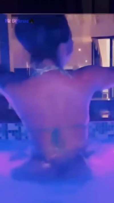 💦
