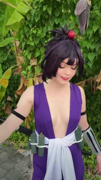 Yuzuriha cosplay 