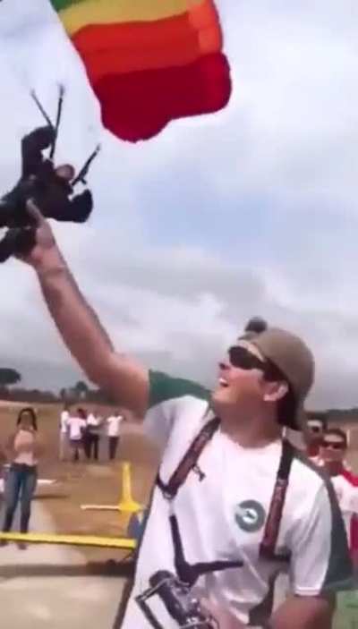 Parachuter near miss