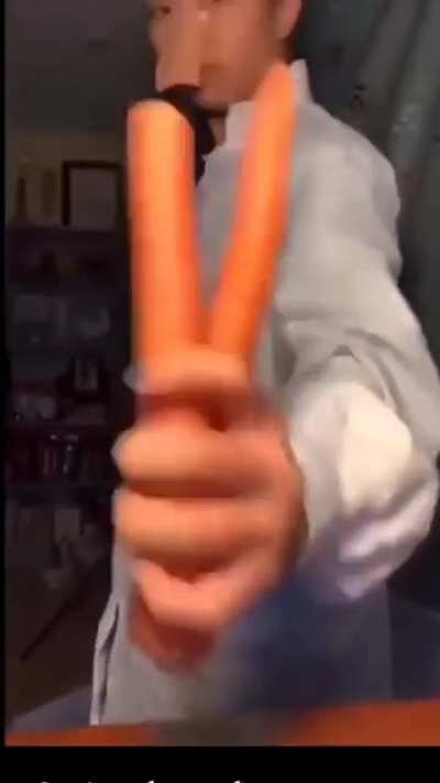 🗿