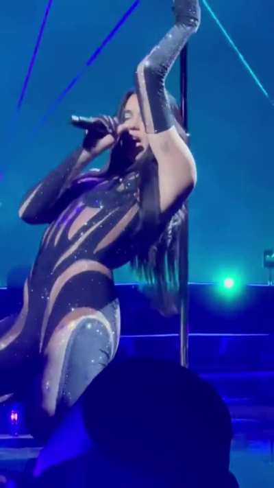 Damn... Dua Lipa