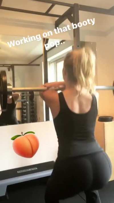 Katheryn Winnick Butt