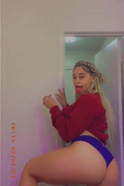 i got some content coming for y’all boys just upvote this 🤟🏽