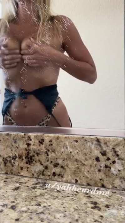 YHM back to…Get it, get it, get it, get it..Ow, ow, ow..Show them girl, yeah 💦