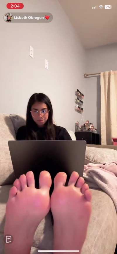 lisbe<wbr>thobr<wbr>egon8 pretty soles live atm 