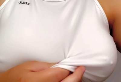 Do my tits make you horny? 🙊