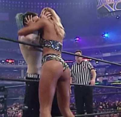 Jeff Hardy kisses Stacy Keibler 🔥