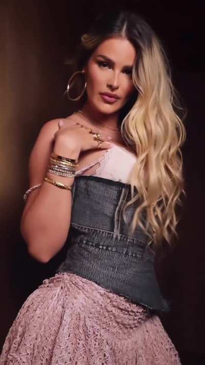 Yasmin Brunet