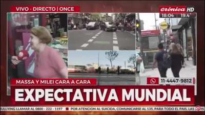 La Mabel bancando a Milei