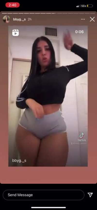 That ass is crazy thick 🥵🍑