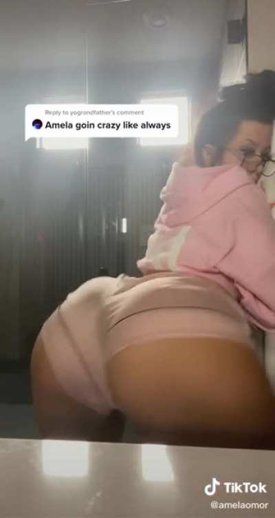 Definition Of A Pawg😱<wbr>🍑🤤😍