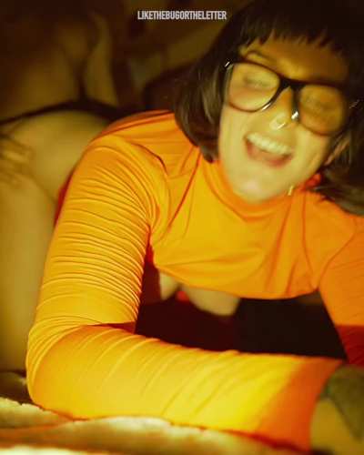 Velma [Scooby Doo] (likethebugortheletter)