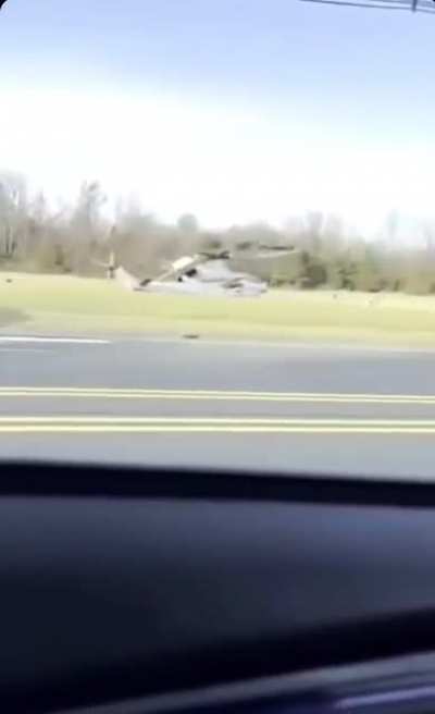 Marine helicopter crash outside of McGuire AFB, NJ. Both pilots walked away. 6 Jan 2022