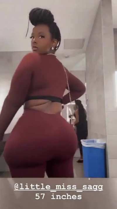 Y’all think this a 57 inch ass? 🤔