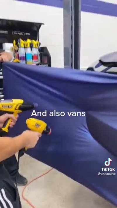Hide your cars! (*sound on)