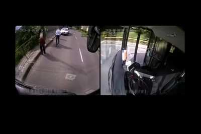 Bus driver sees elderly women getting robbed, jumps out to save her