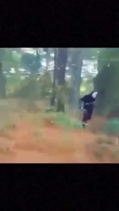 🤨