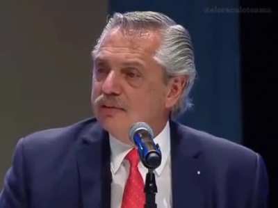 Alberto Fernandez en estado de ebriedad