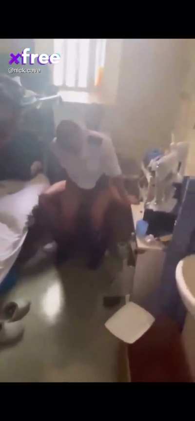 Video of Female Prison Guard Linda de Souza Abreu Having Sex with Inmates