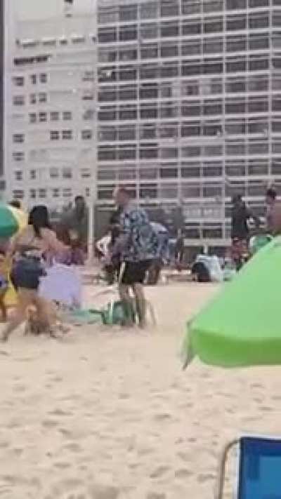 Copacabana sendo copacabana
