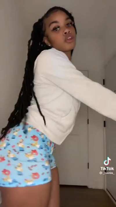 LuvNia