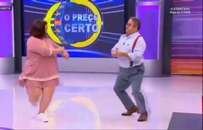 Mais um momento 