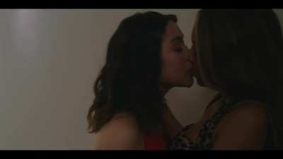 Savannah Smith & Ana Yi Puig (Gossip Girl 2021 s02e03)