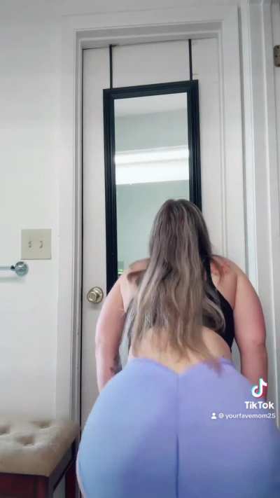 @yourfavemom25