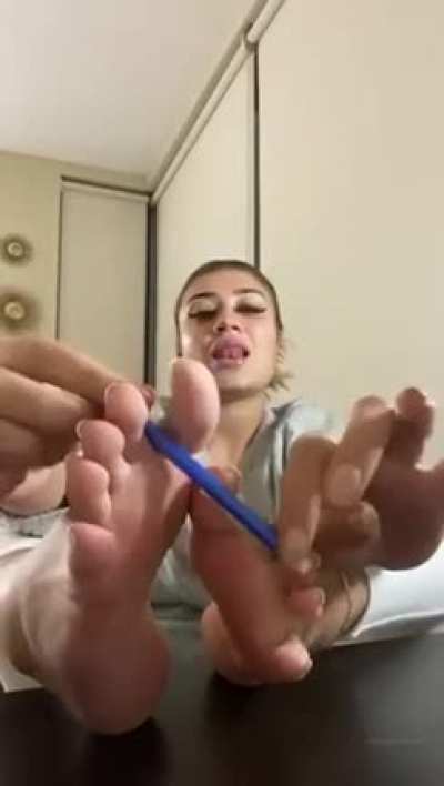 Feet joi ðð<wbr>