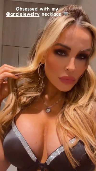 Natalya 