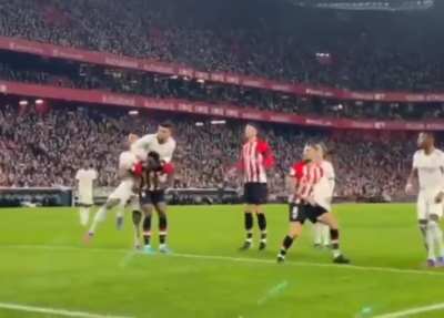 Iñaki Williams piggybacking Casemiro after an Athletic Bilbao corner