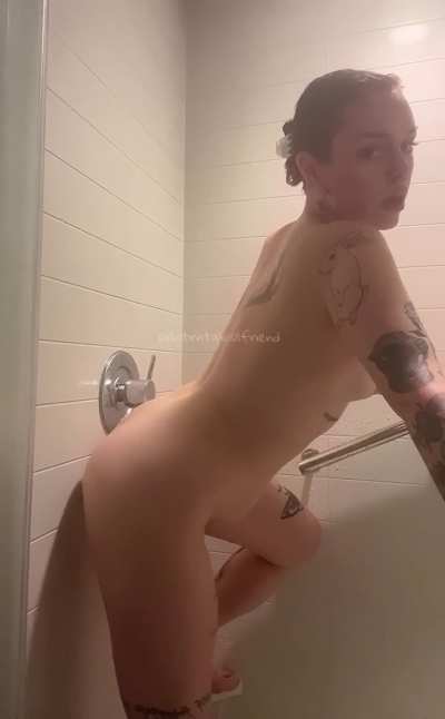 Anal just hits different in a hotel shower