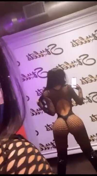 Kimbella Matos 🍑🥵