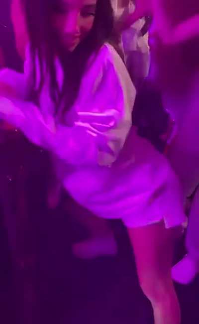 Charli Twerking on Dixie