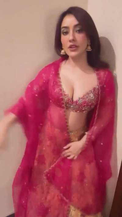 Neha Sharma 
