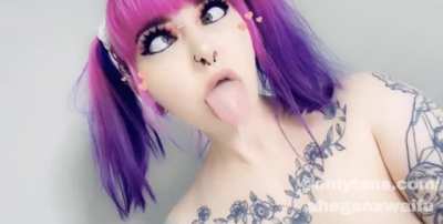 Just a drooly slut🤤<wbr>...wa<wbr>iting for some cock