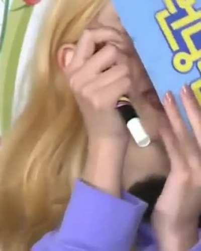 Mina Running Man