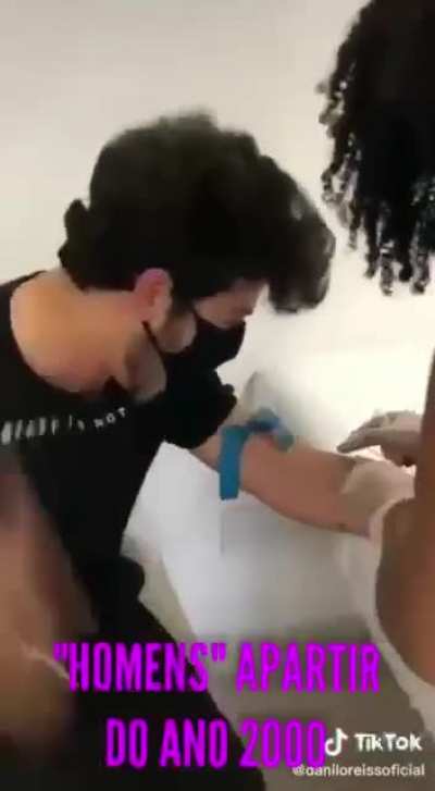 Tiozão do zap × Soyboy de gênero fluido