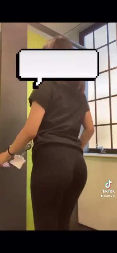 Soooo sexy 😫