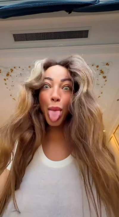 @queenvvvvv24