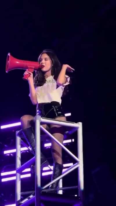 Olivia Rodrigo - 