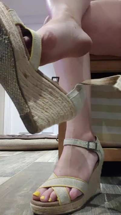 Shoe dangle...and drop 😈