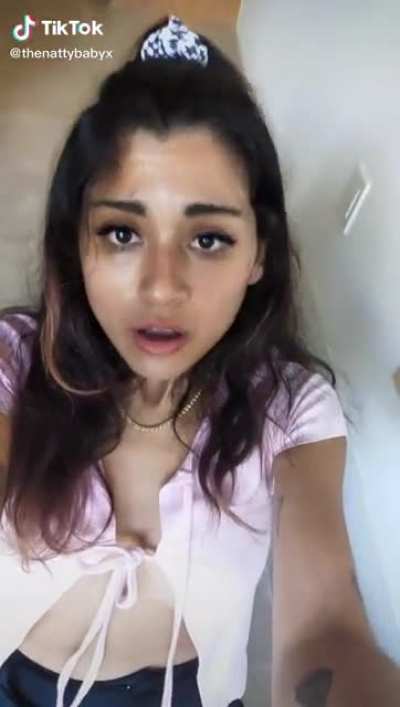 👀