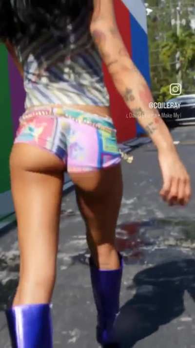 I want to explode in her