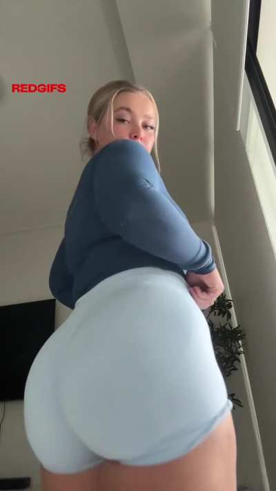 Your gym crush just sent this… replying or deleting?