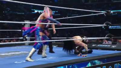 Tonight On WWE Friday Night SmackDown: Rhea Ripley vs Giulia